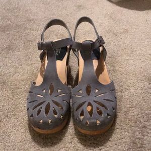 blue grey leather clog